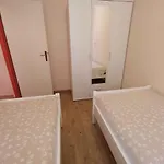 In 5508 * تْسْغيكفانِتْسا