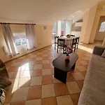 شقة In 5508